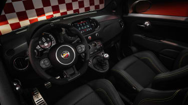  Abarth 695 75° Anniversario - interior